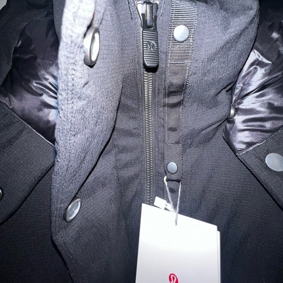 lululemon Waterproof 600-Down
Long Winter Parka/Coat, detachable hood, L, Black - Picture 9 of 16
